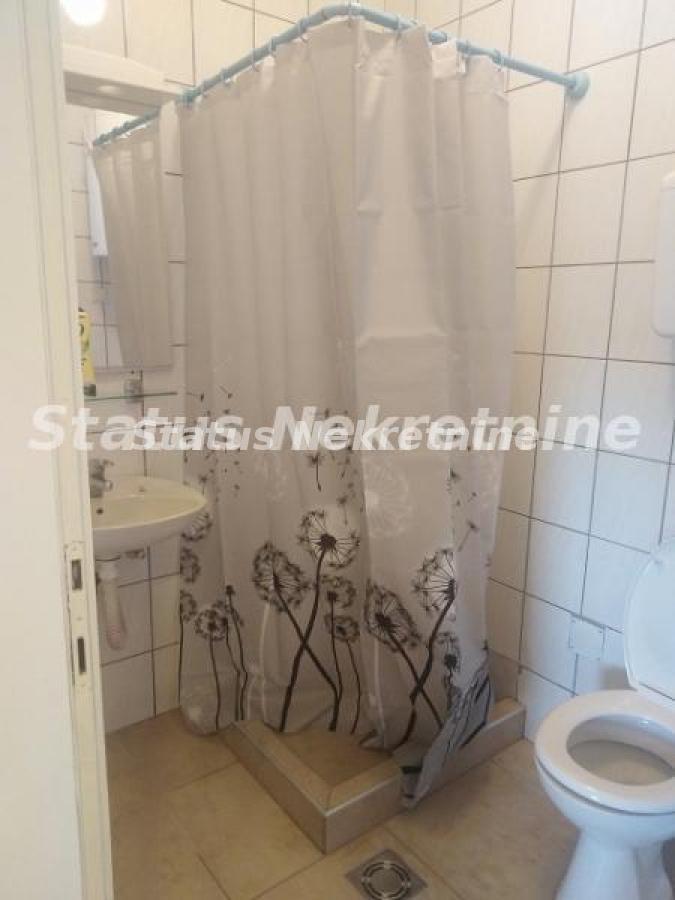 index Stan Izdavanje Novi Sad Cara Dušana 36 m2