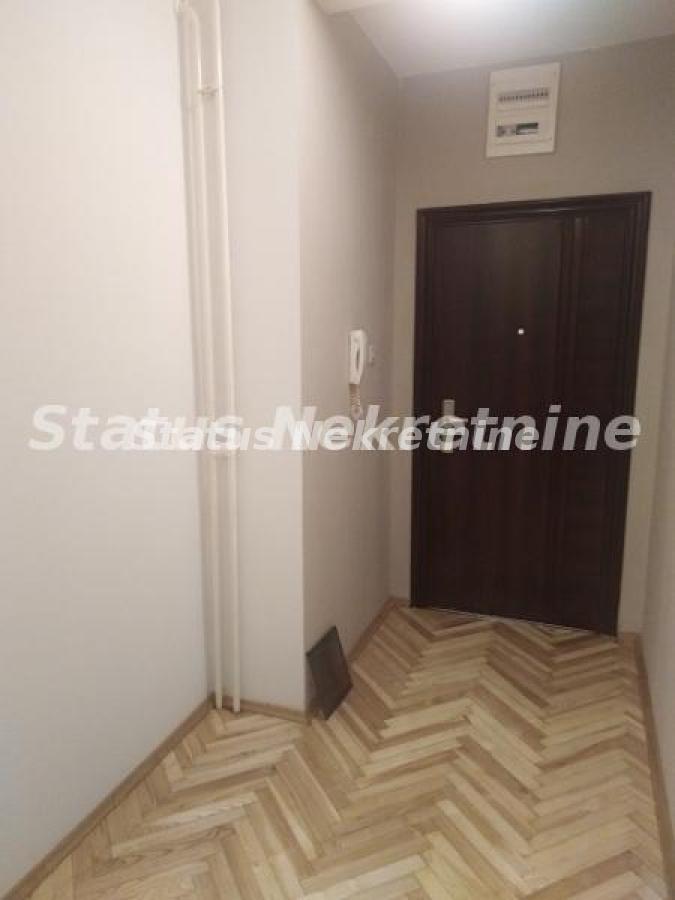 index Jednoiposoban stan za izdavanje, Cara Dušana, Novi Sad, 36m², 300 €/mes