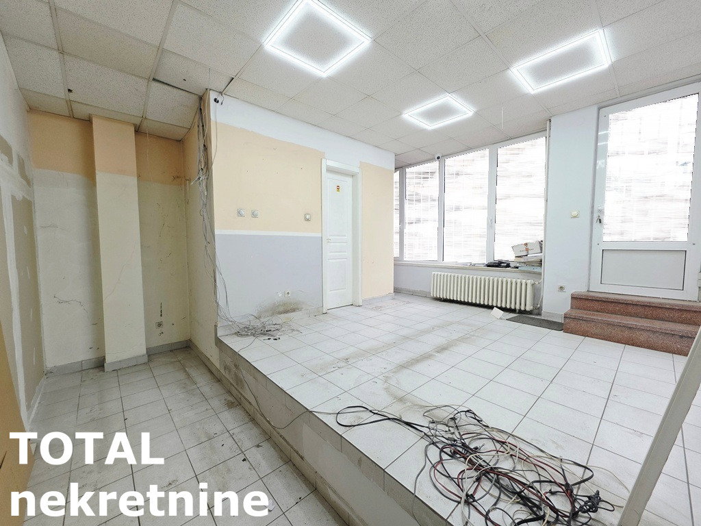 Lokal Izdavanje Novi Sad  140 m2