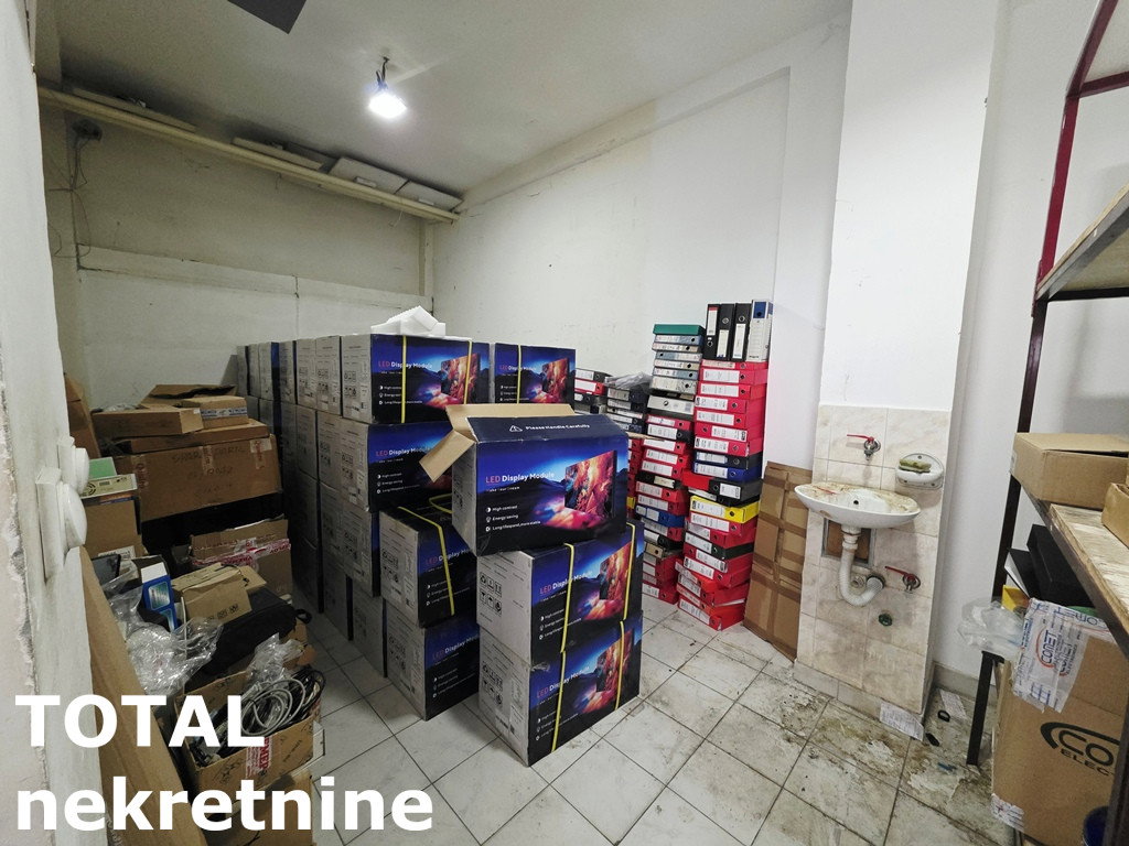Lokal Izdavanje Novi Sad  140 m2