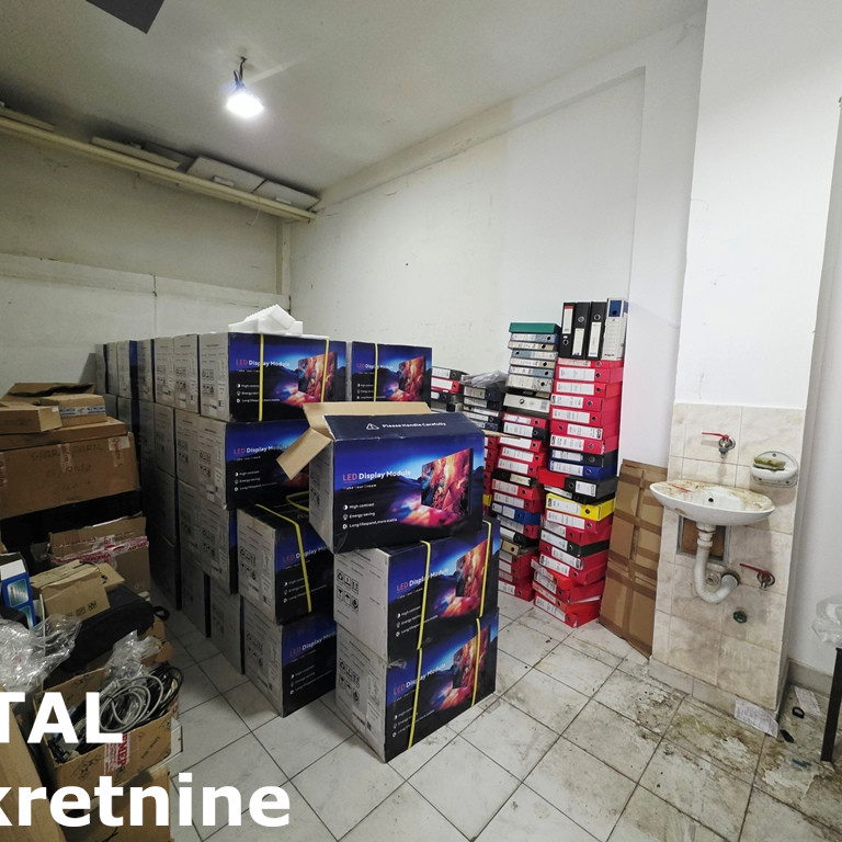 Lokal Izdavanje Novi Sad  140 m2
