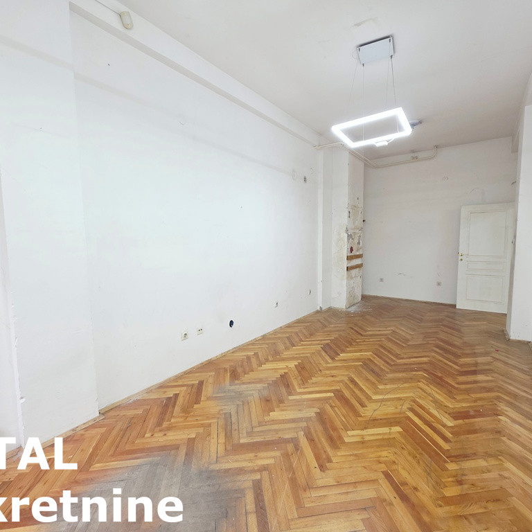 Lokal za izdavanje, Bulevar Oslobođenja, Novi Sad, 140m², 2.100 €/mes