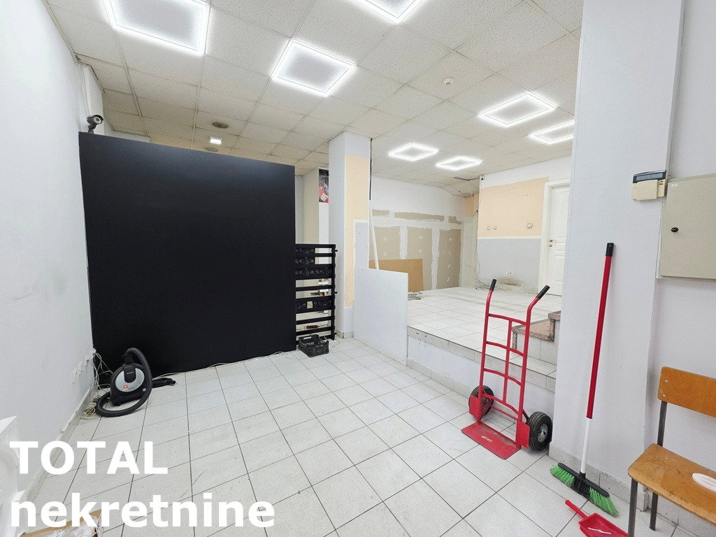 Lokal Izdavanje Novi Sad  140 m2
