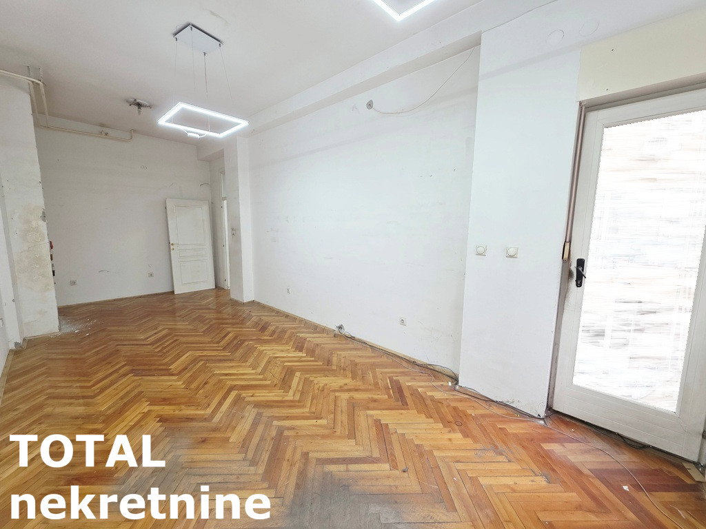 Lokal za izdavanje, Bulevar Oslobođenja, Novi Sad, 140m², 2.100 €/mes