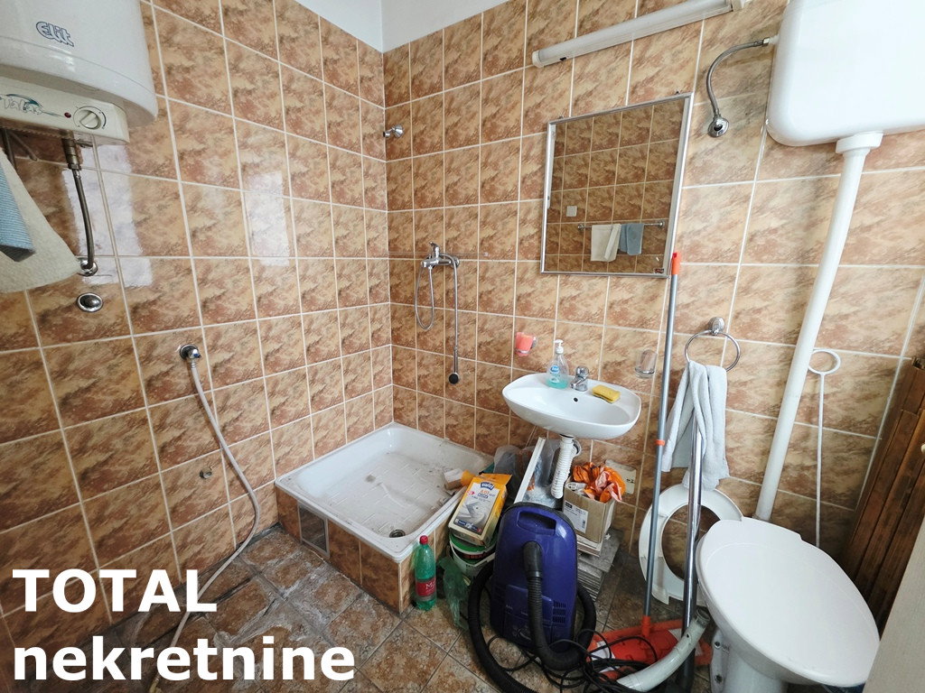Lokal za izdavanje, Bulevar Oslobođenja, Novi Sad, 140m², 2.100 €/mes