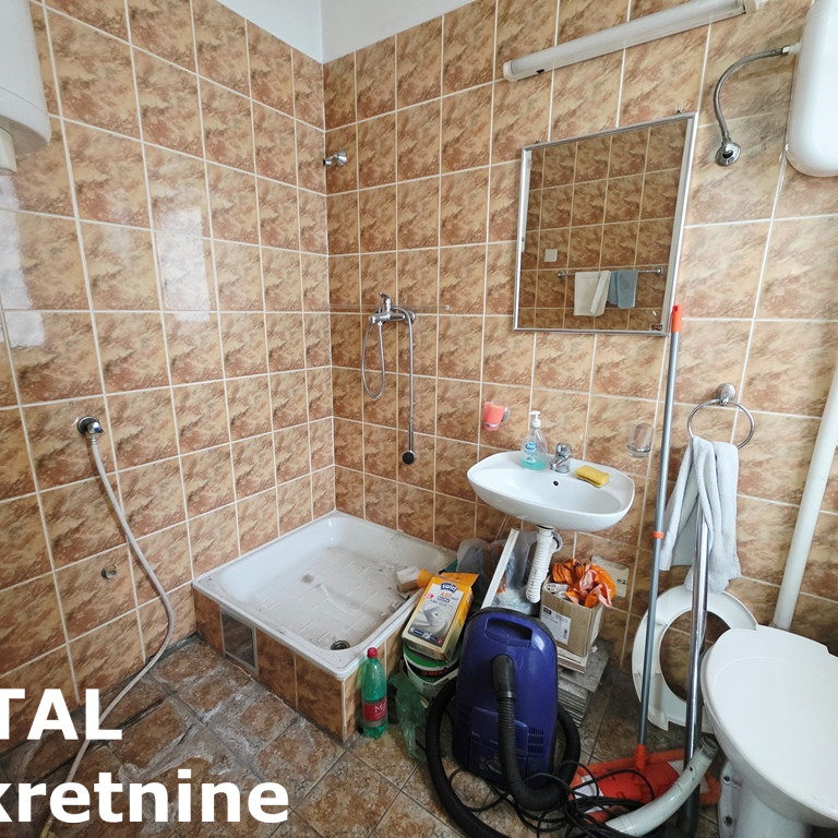 Lokal za izdavanje, Bulevar Oslobođenja, Novi Sad, 140m², 2.100 €/mes