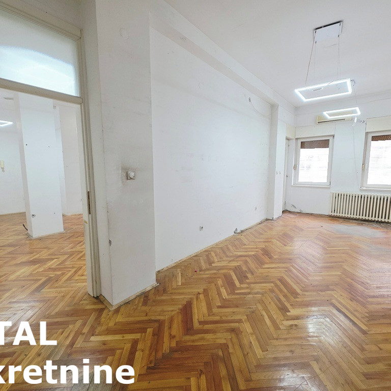 Lokal za izdavanje, Bulevar Oslobođenja, Novi Sad, 140m², 2.100 €/mes