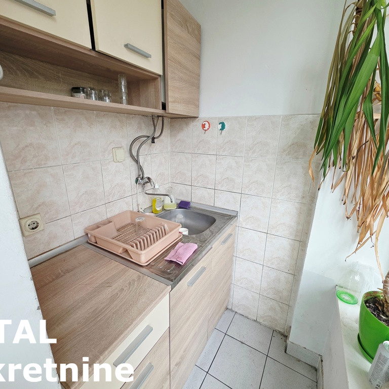 Lokal Izdavanje Novi Sad  140 m2