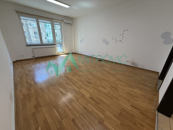 Stan Prodaja Novi Sad  113 m2