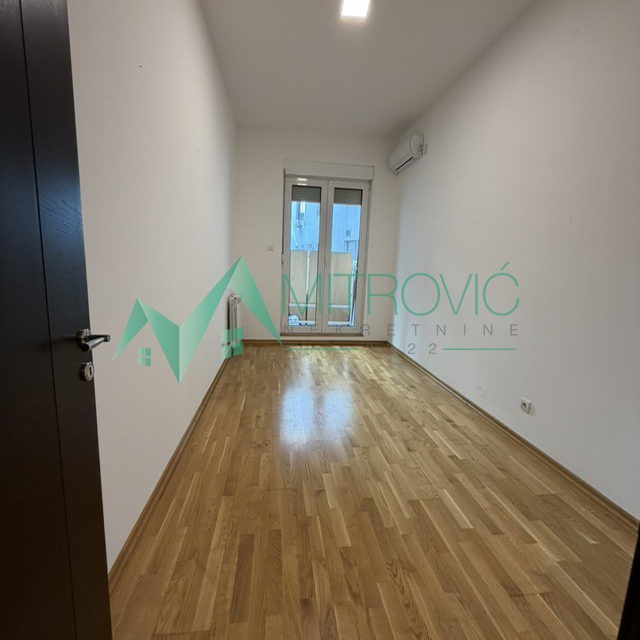 Stan Prodaja Novi Sad  113 m2