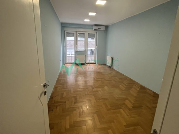 Stan Prodaja Novi Sad Spens 78 m2