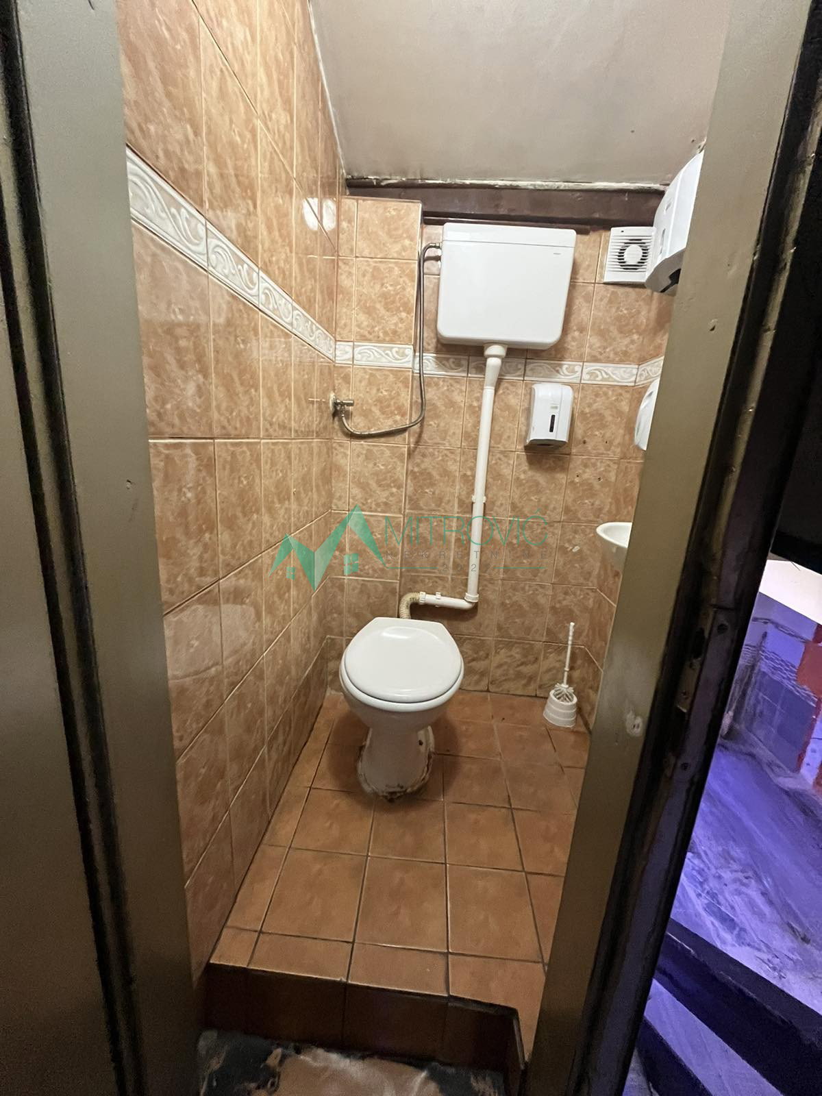 Lokal Prodaja Novi Sad  110 m2