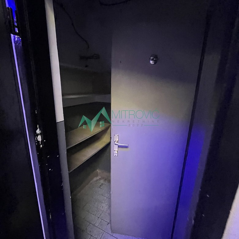 Lokal Prodaja Novi Sad  110 m2