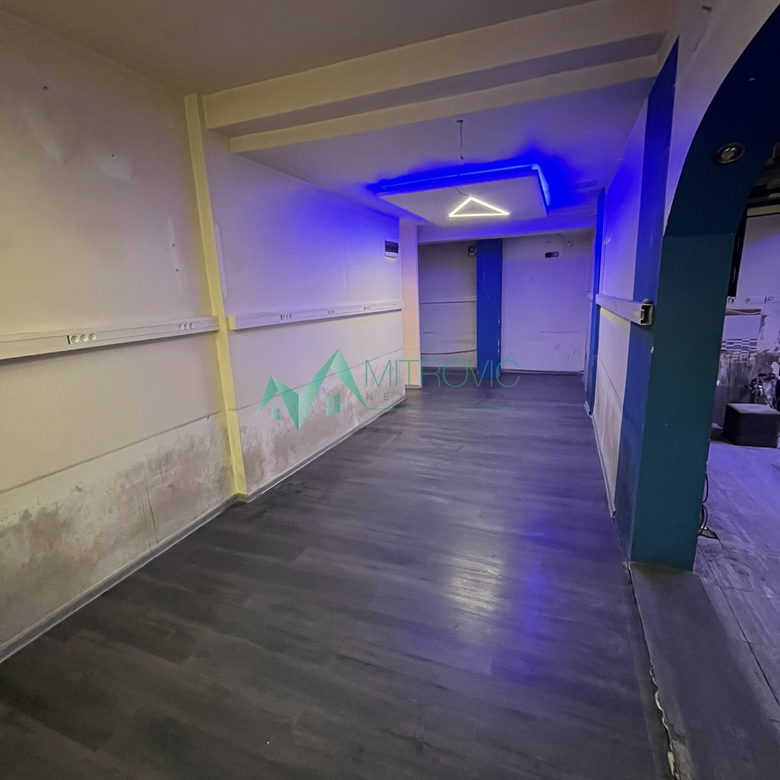 Lokal Prodaja Novi Sad  110 m2