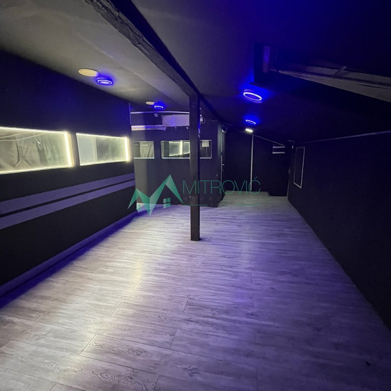 Lokal na prodaju, Bulevar Oslobođenja, Novi Sad, 110m², 900 €