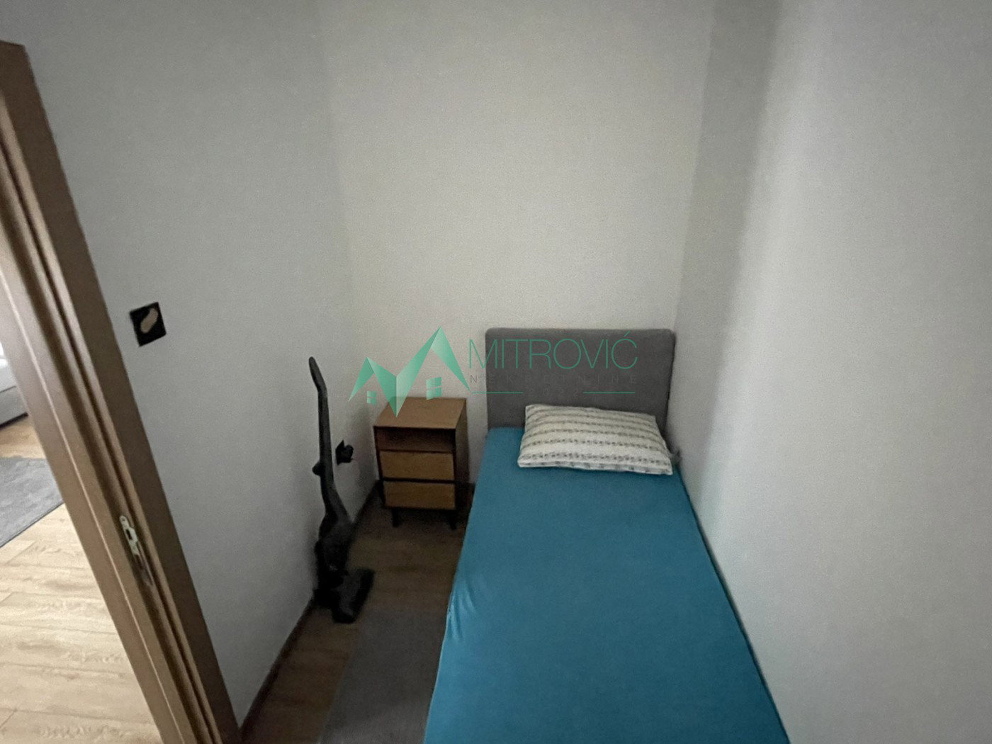 izdavanje-bulevar-osloboDJenja-9102459-lia53 Stan Prodaja Novi Sad 33 m2
