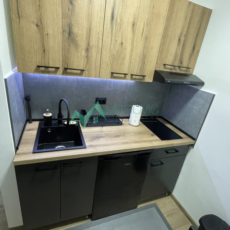 Stan Prodaja Novi Sad  33 m2