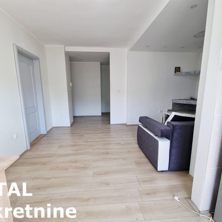 Stan Izdavanje Novi Sad  50 m2