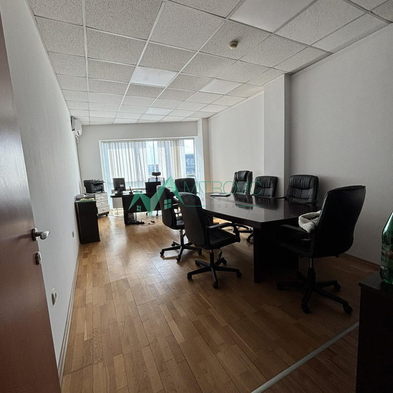 Lokal Prodaja Novi Sad  32 m2