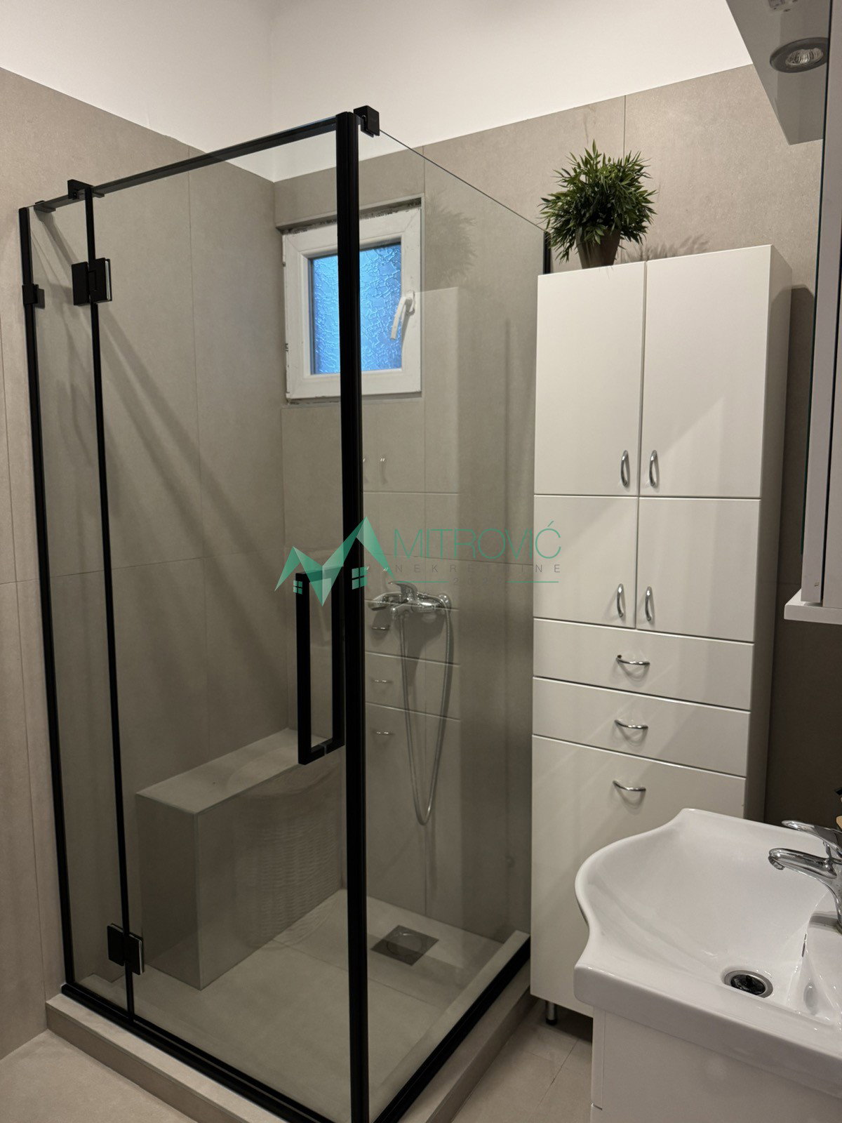 Stan Prodaja Novi Sad  94 m2