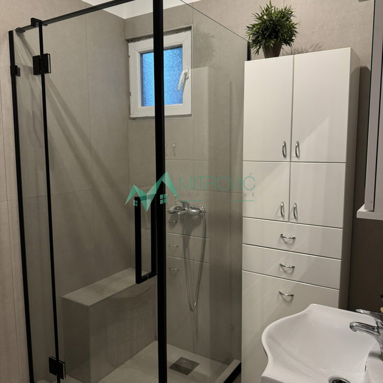 Stan Prodaja Novi Sad  94 m2