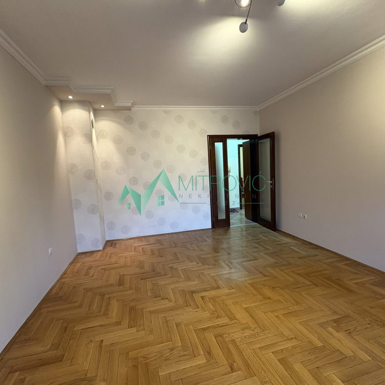 Lokal Prodaja Novi Sad  61 m2