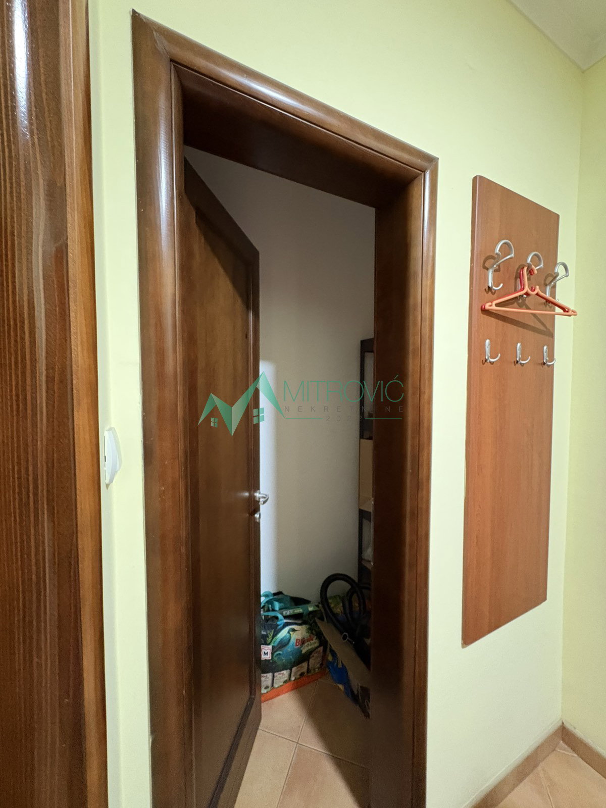 Lokal Prodaja Novi Sad  61 m2