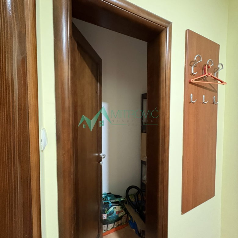 Lokal Prodaja Novi Sad  61 m2