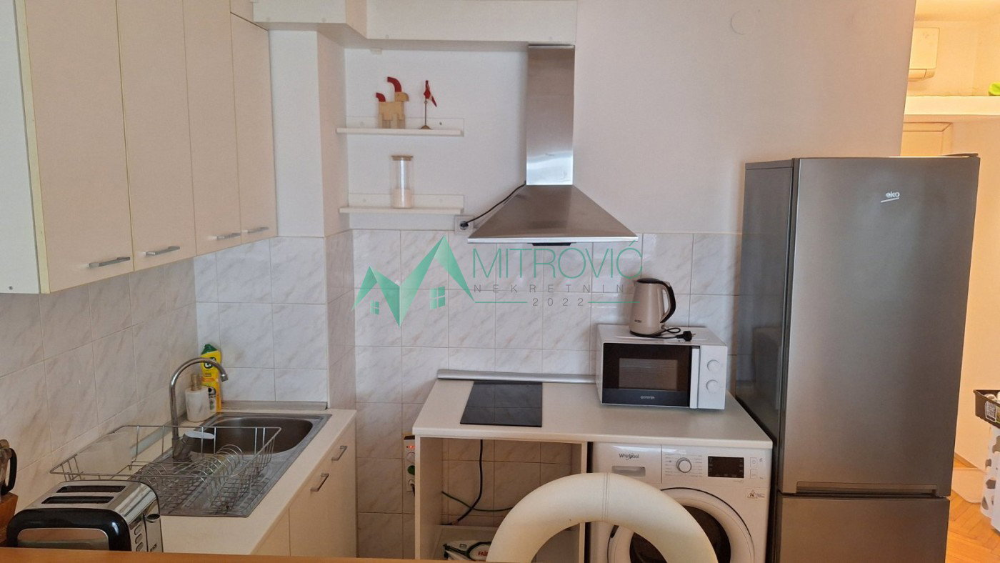 Garsonjera na prodaju, Podbara, Novi Sad, 23m², 400 €
