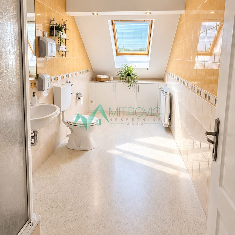 Kuća na prodaju, Centar, Novi Sad, 158m², 3.000 €