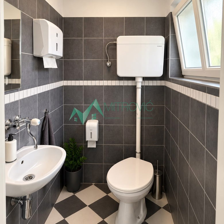 Kuća na prodaju, Centar, Novi Sad, 158m², 3.000 €