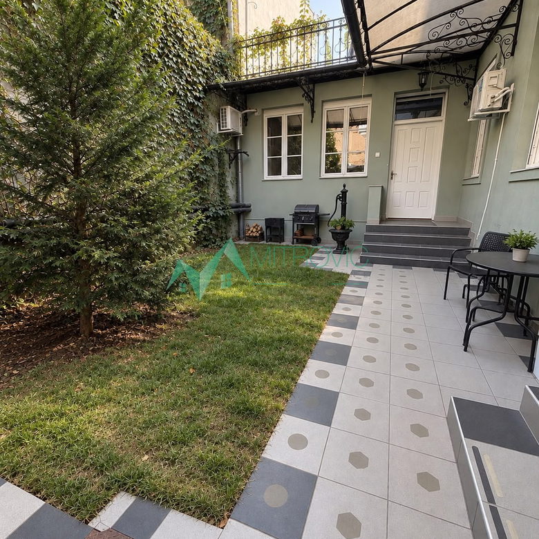 Kuća na prodaju, Centar, Novi Sad, 158m², 3.000 €