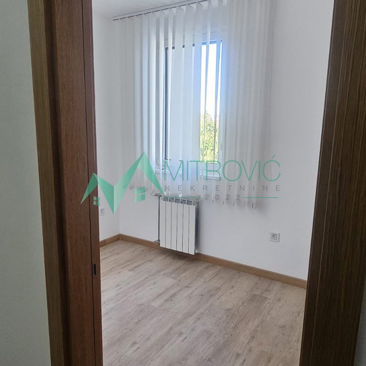 Trosoban stan na prodaju, Centar, Novi Sad, 73m², 1.150 €