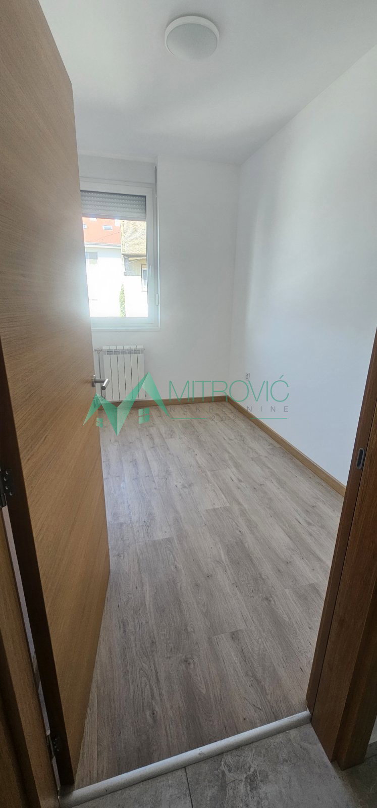 Trosoban stan na prodaju, Centar, Novi Sad, 73m², 1.150 €