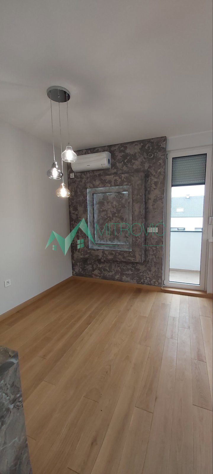 Stan Prodaja Novi Sad  73 m2