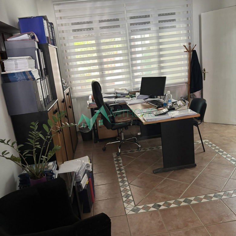 Lokal Prodaja Novi Sad  120 m2