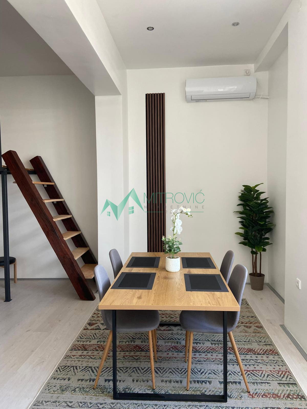 Stan Prodaja Novi Sad  51 m2