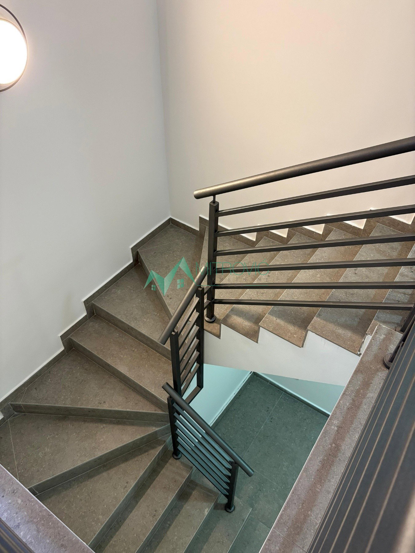 Petosoban stan na prodaju, Nova Detelinara, Novi Sad, 128m², 1.300 €