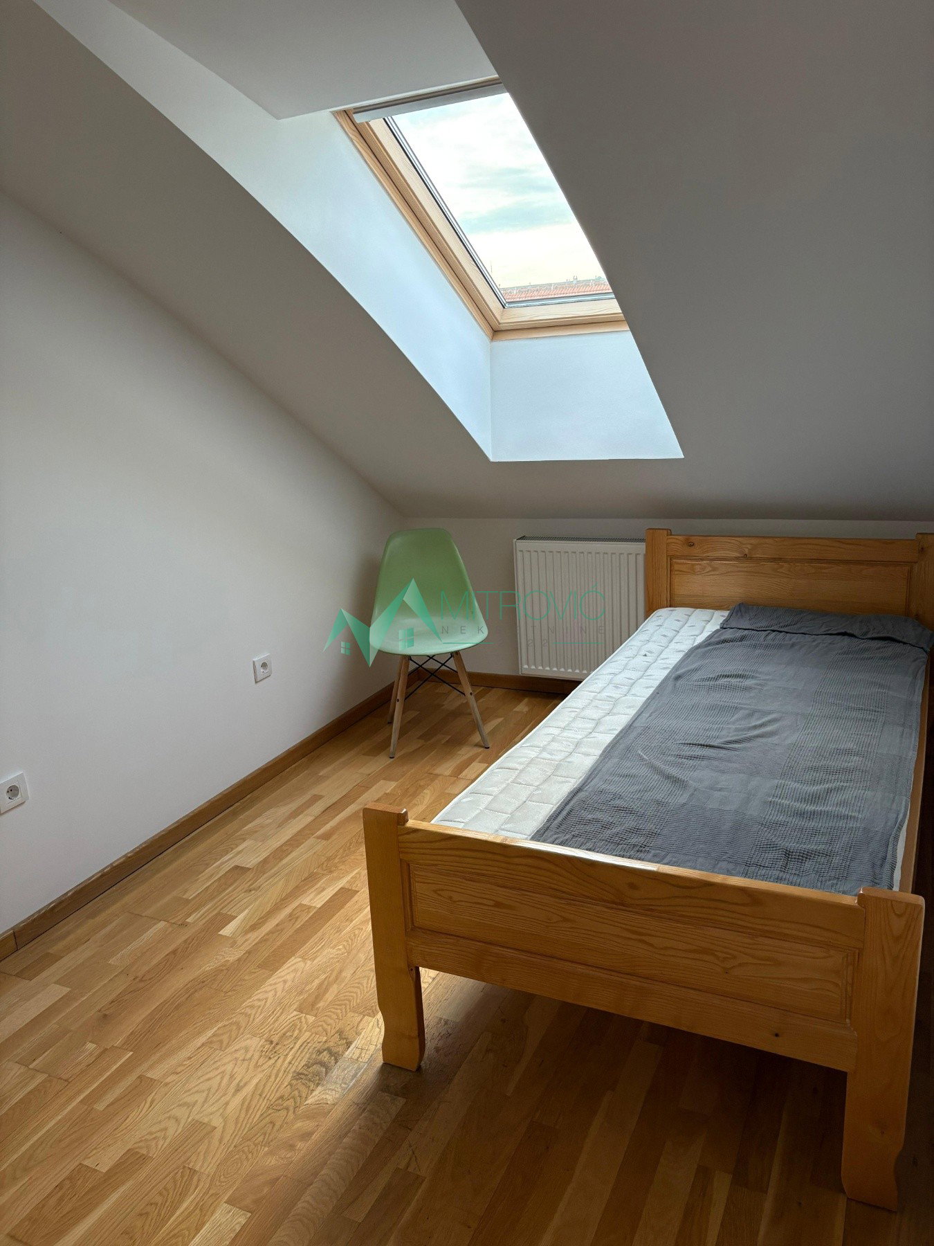 Petosoban stan na prodaju, Nova Detelinara, Novi Sad, 128m², 1.300 €