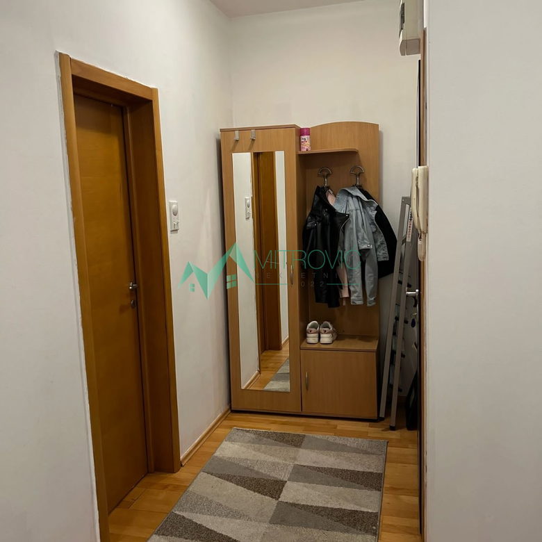 Stan Prodaja Novi Sad  27 m2