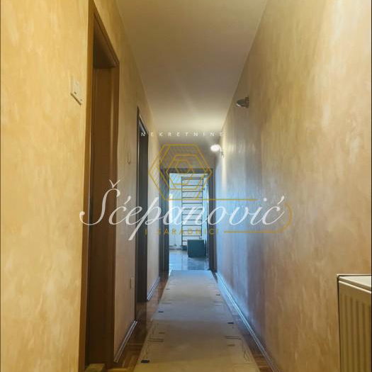 Petosoban stan na prodaju, Socijalno, Novi Sad, 102m², 200.000 €