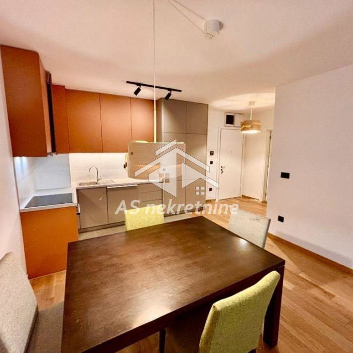 Stan Izdavanje Beograd Hala Pionir 60 m2