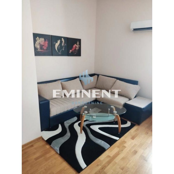 Stan Izdavanje Beograd Lekino Brdo 105 m2