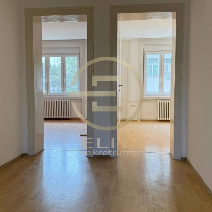 Četvorosoban stan na prodaju, Centar, Novi Sad, 112m², 295.000 €