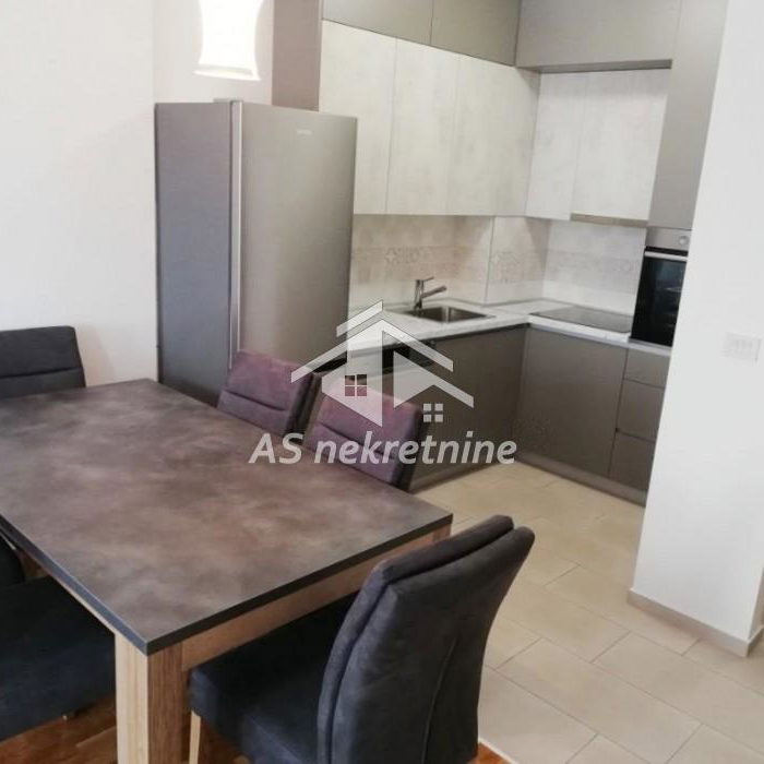 Stan Izdavanje Beograd Hala Pionir 49 m2