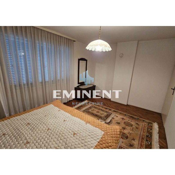 Kuća na prodaju, Kaluđerica, Beograd, 315m², 320.000 €