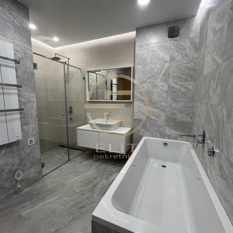 Lokal za izdavanje, Popovica, Novi Sad, 181m², 1.500 €/mes