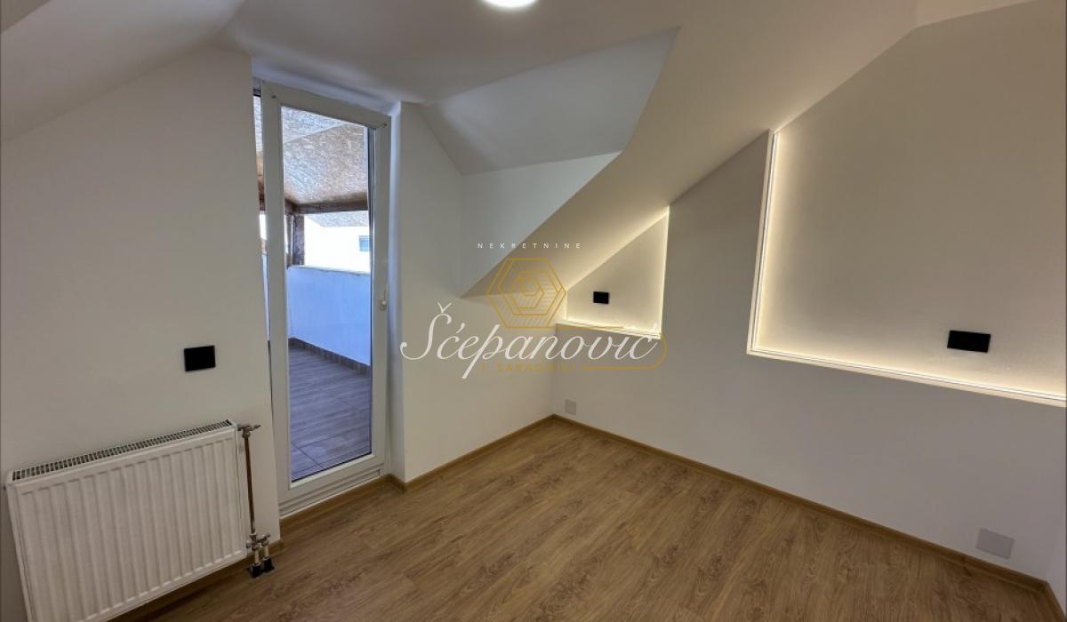 izdavanje-kuca-72E8tkfnj7 Trosoban stan na prodaju, Bulevar Patrijarha Pavla, Novi Sad, 60m², 135.000 €
