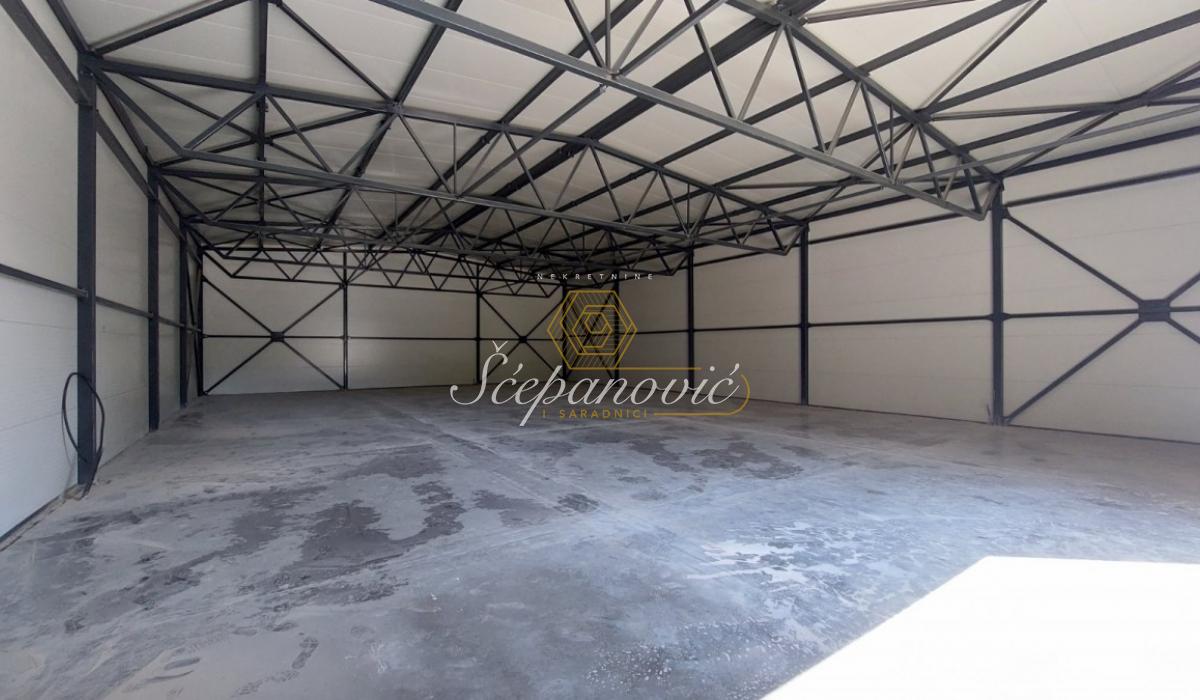 Lokal Izdavanje Novi Sad Lokal Izdavanje Novi Sad 398 m2