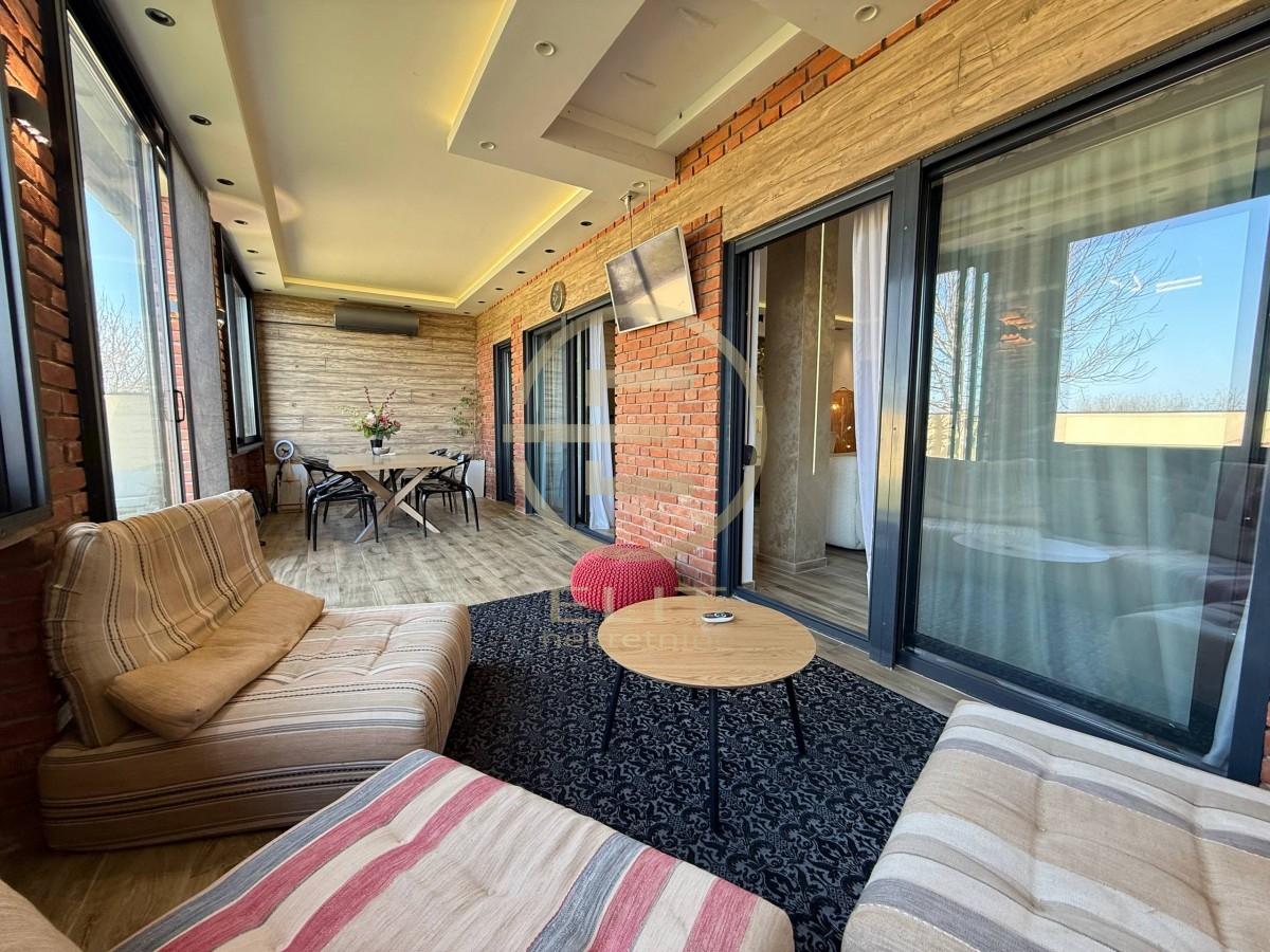 izdavanje-kuca-9RC6YBkdzP Kuća na prodaju, Petrovaradin, Novi Sad, 165m², 365.000 €